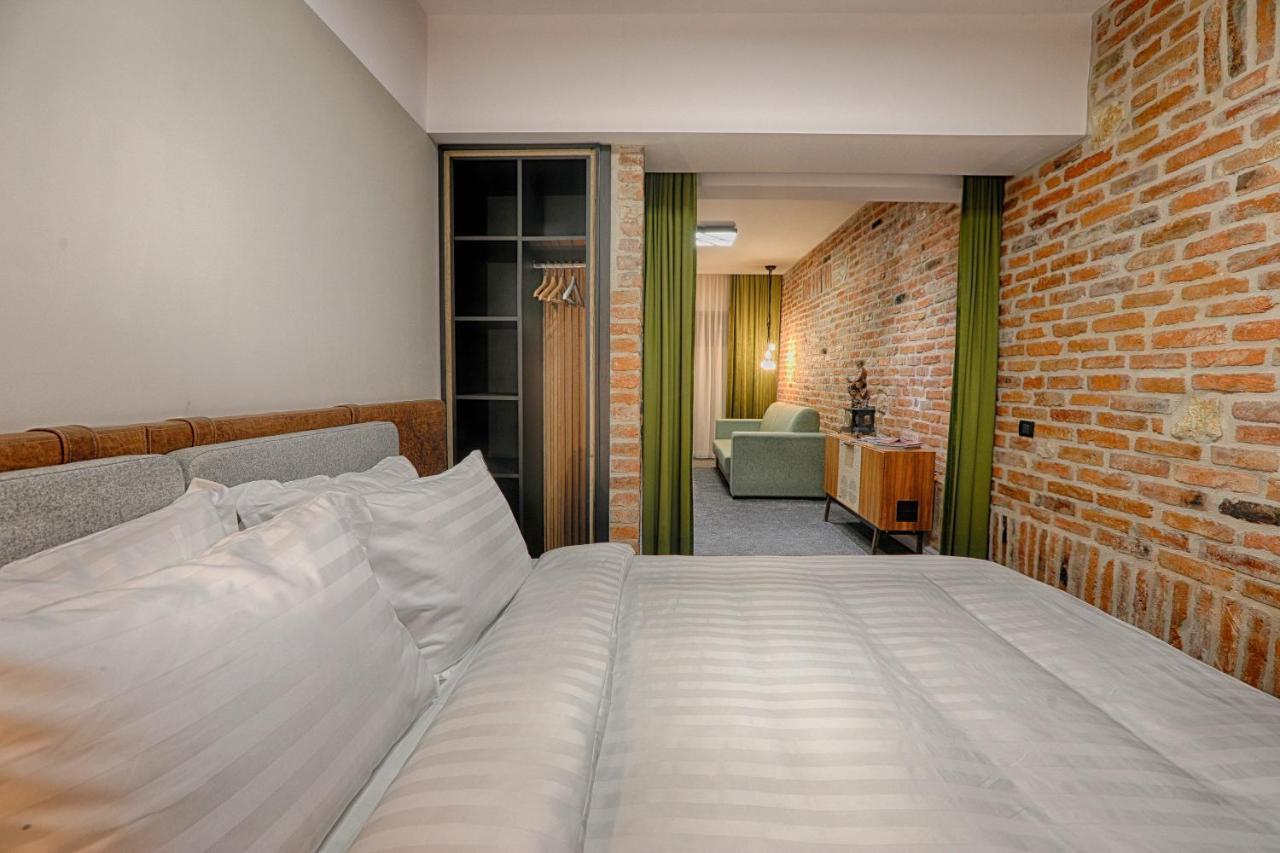 Nani Nani Boutique Hotel Brasov Exterior photo