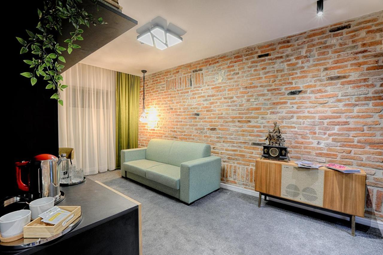 Nani Nani Boutique Hotel Brasov Exterior photo