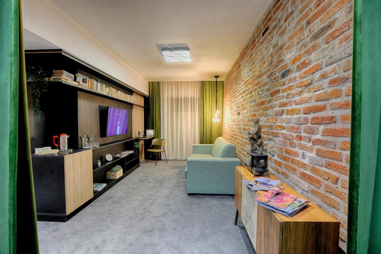 Nani Nani Boutique Hotel Brasov Exterior photo